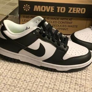 Nike Dunk Low Next Nature Sneakers Black/White Panda 6 (4.5)